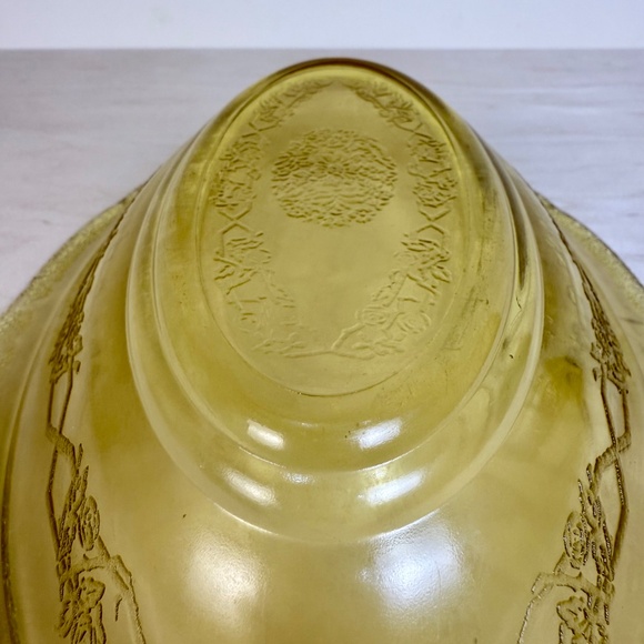 1930s Amber Depression Oval Glass Bowl | Federal Glass Co. - Picture 8 of 15